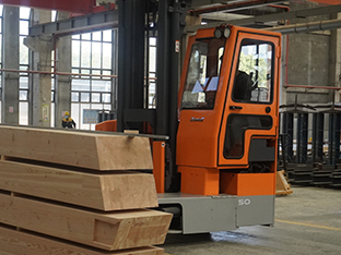 صناعة الأثاث والأخشاب